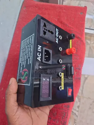 Hybrid Micro Inverter 300w 220v With Mppt Charger 8a Dc