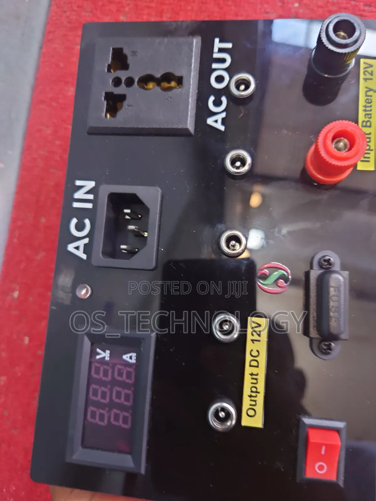 Hybrid Micro Inverter 300w 220v With Mppt Charger 8a Dc