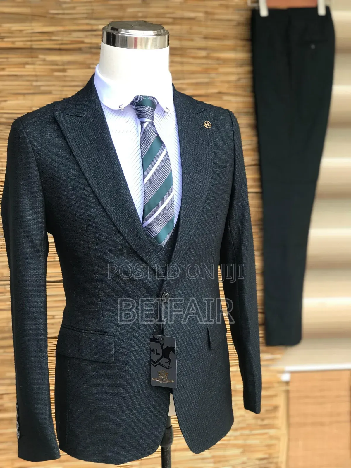 Nyeusi Chengachenga | Black Suits