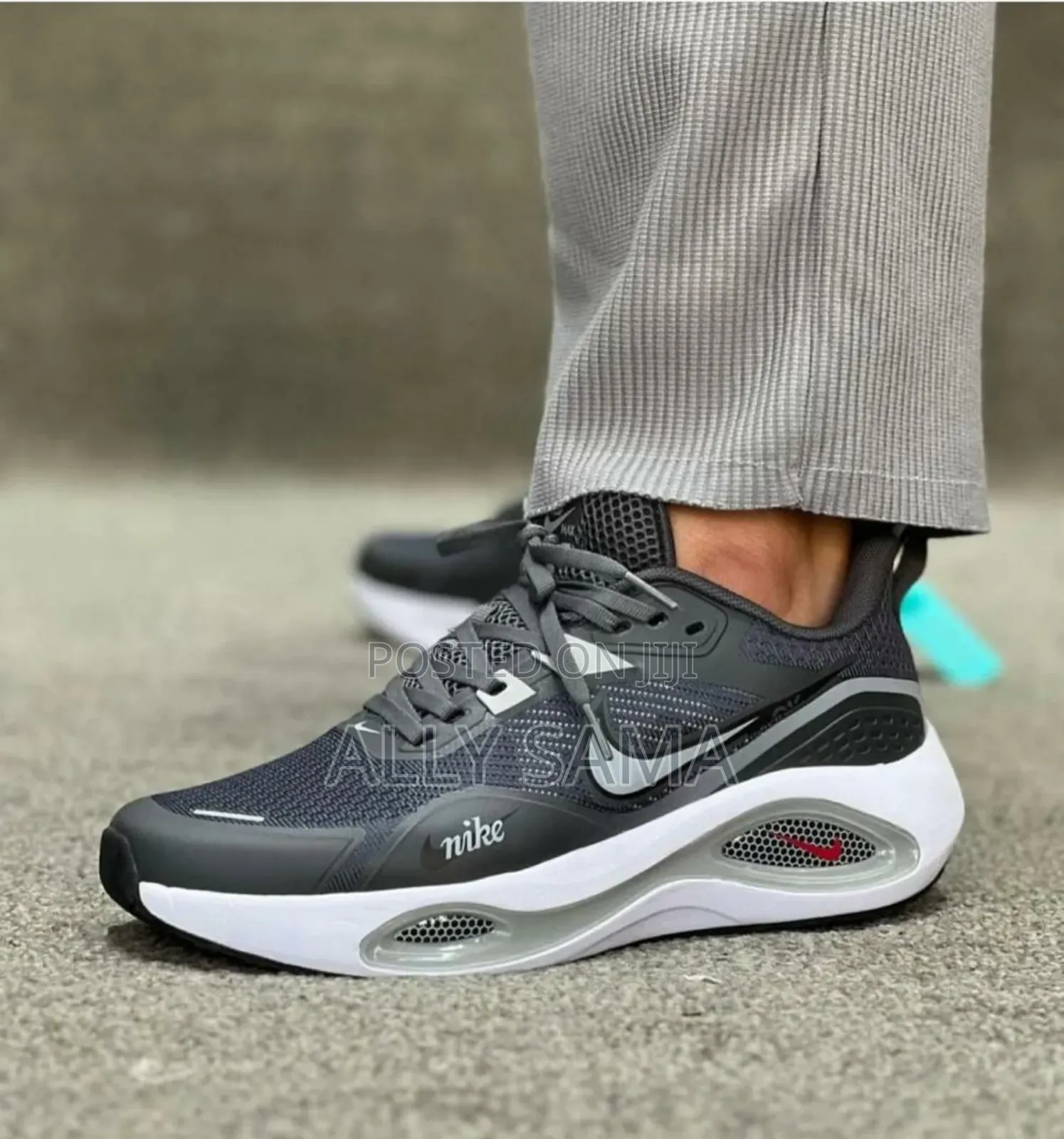 Mens Sneakers Nike Clean
