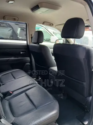 Mitsubishi Outlander PHEV 2018 White