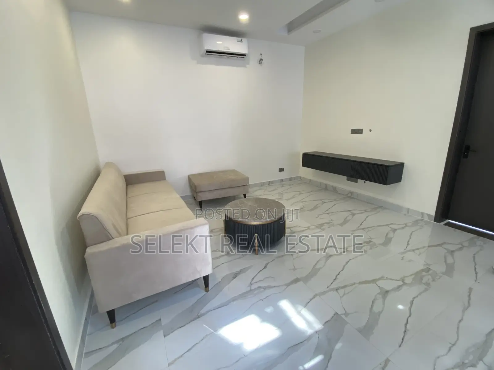 Furnished 4bdrm Villa in Oyster Bay for rent