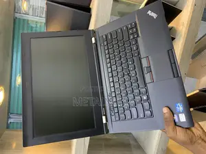 Laptop Lenovo ThinkPad T430 8GB Intel Core I3 HDD+SSD 500GB