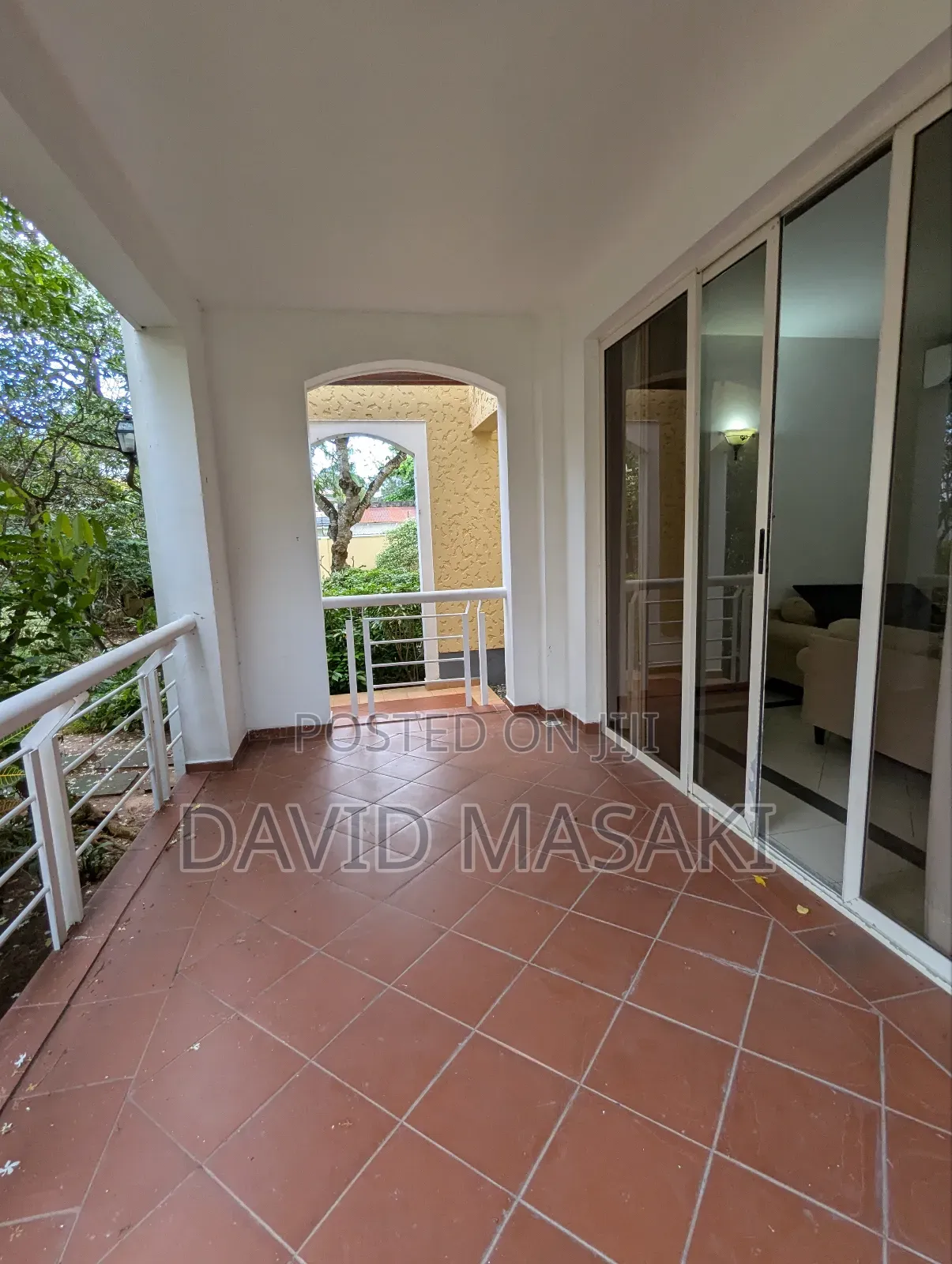 Furnished 3bdrm Apartment in Courtyard, Oyster Bay for rent