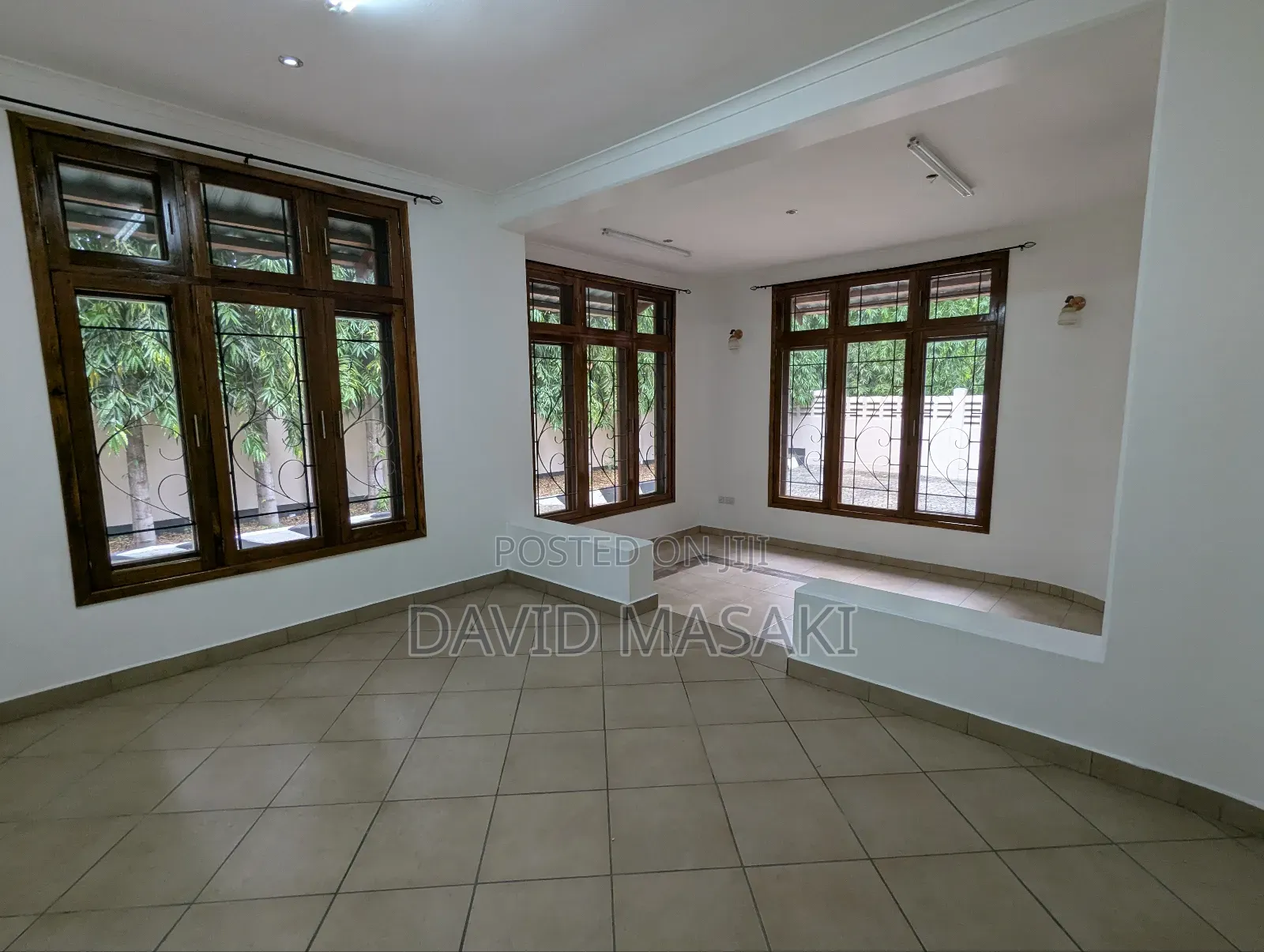 5bdrm House in The Place, Oyster Bay for rent