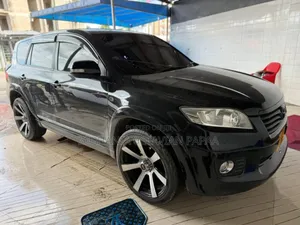 Photo - Toyota Vanguard 2010 Black