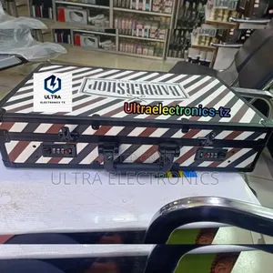Portable Barber's Briefcase Pack for Mobile Purposes 