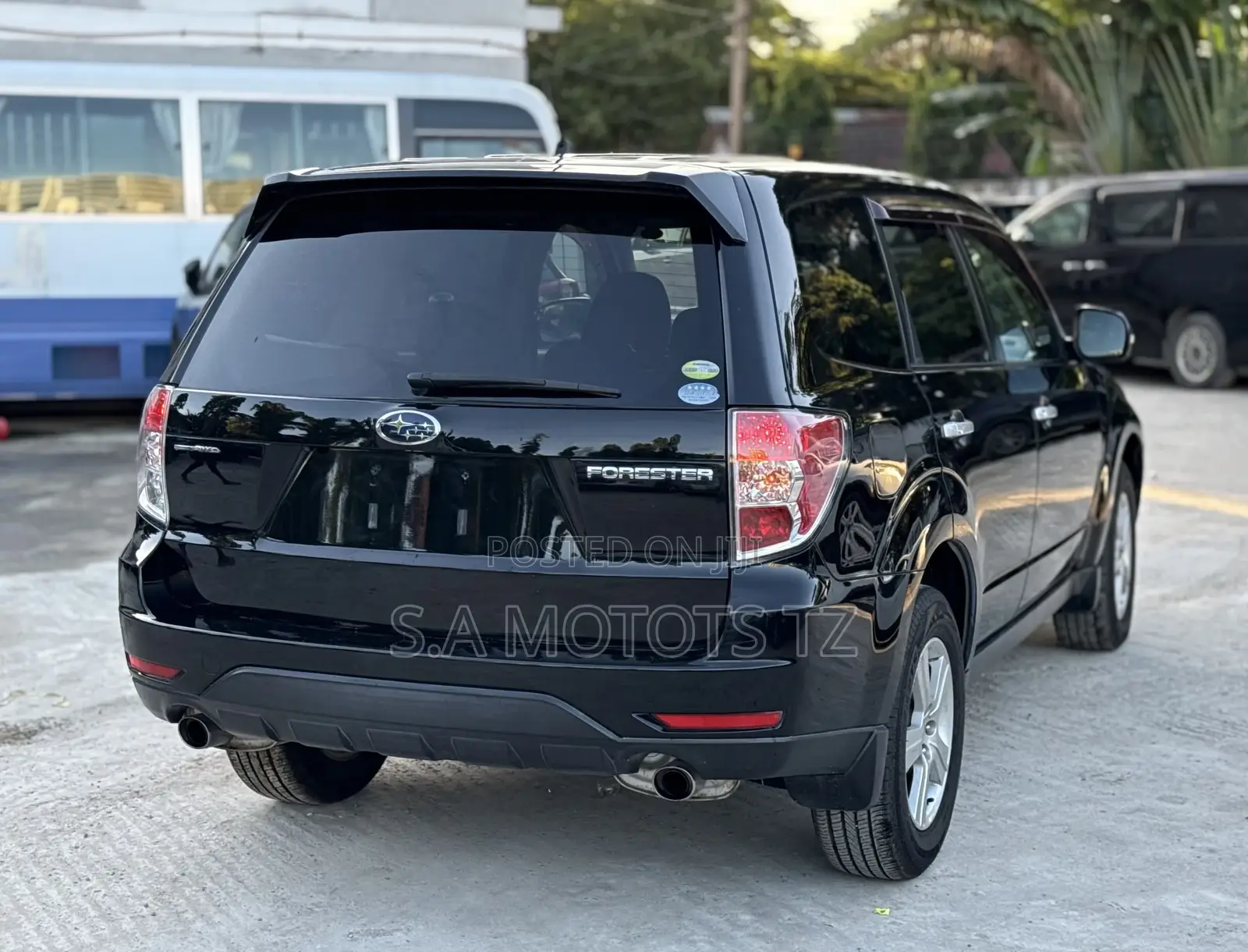 Subaru Forester 2.0D X 2012 Black