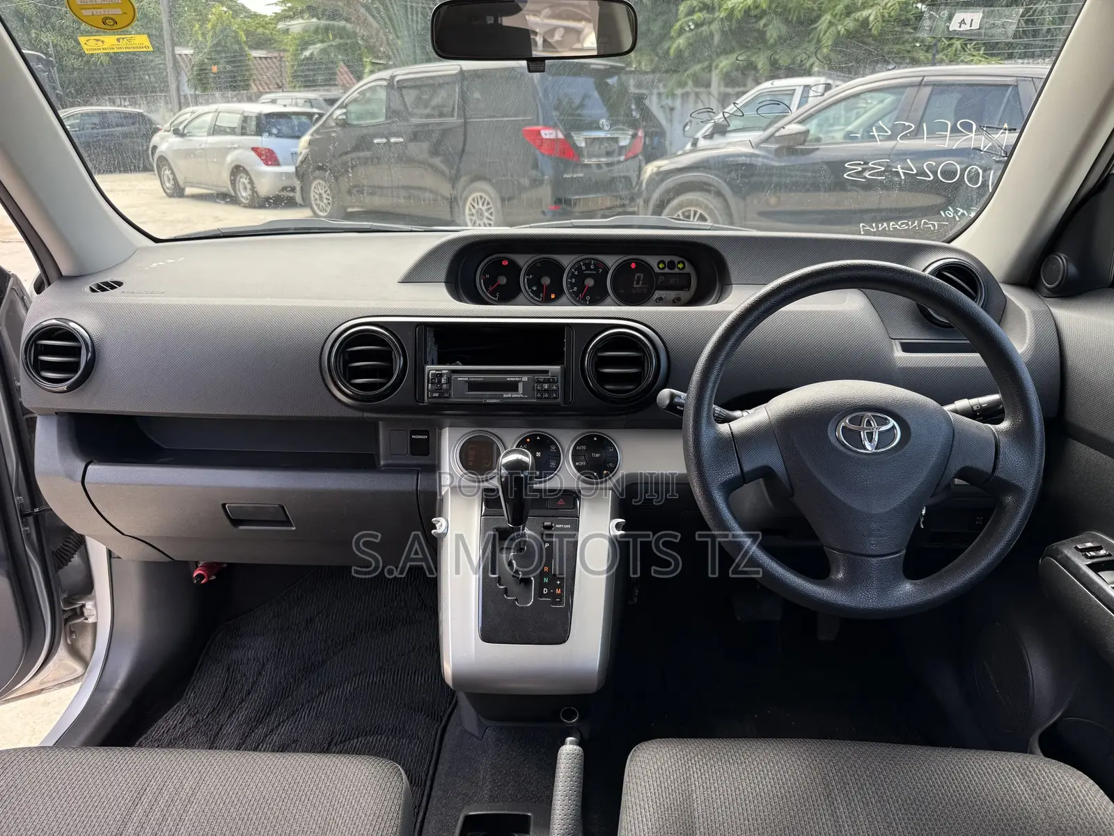 Toyota Corolla Rumion Hatchback 1.8 FWD 2009 Silver