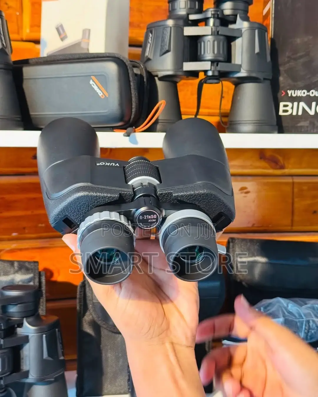 Yuko 8–21×50 Zoom Binoculars