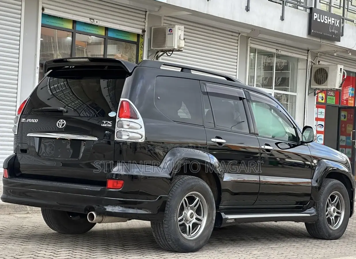 Toyota Land Cruiser Prado 2006 Black