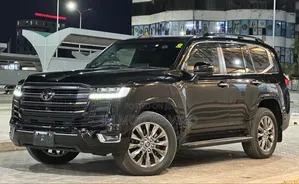 Toyota Land Cruiser 2022 Black