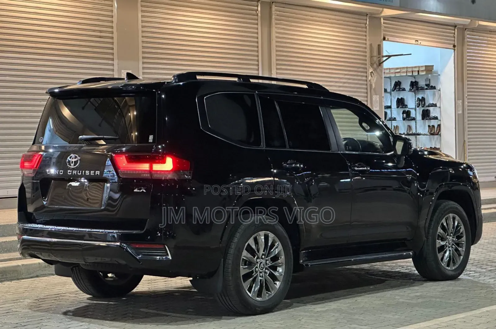 Toyota Land Cruiser 2022 Black