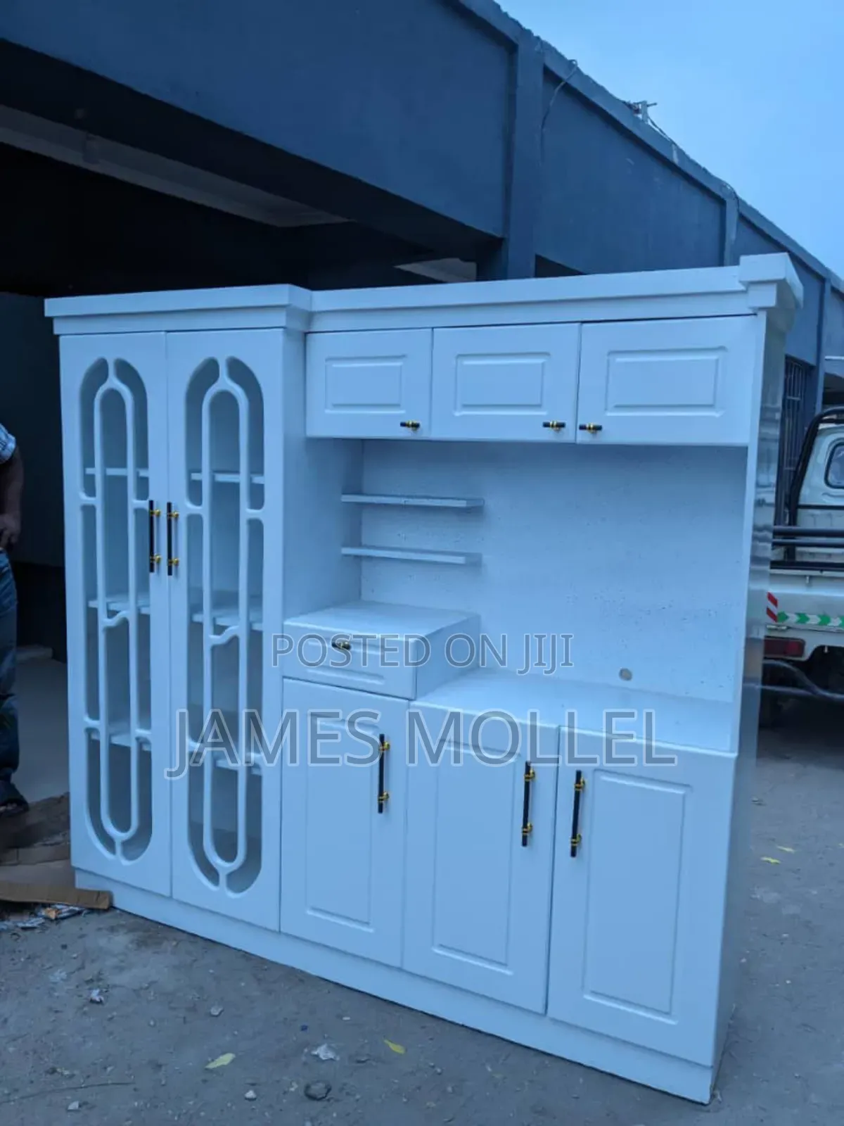 Kitchen Cabinet Kubwa