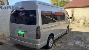Toyota HiAce 2007 Silver