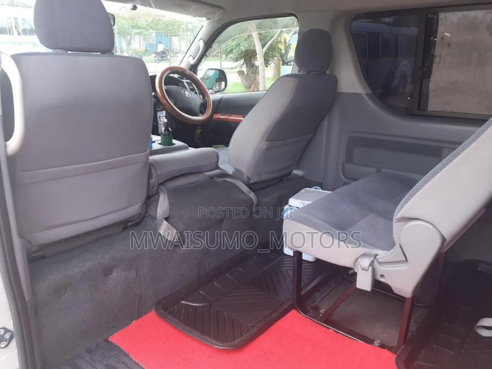 Toyota HiAce 2007 Silver