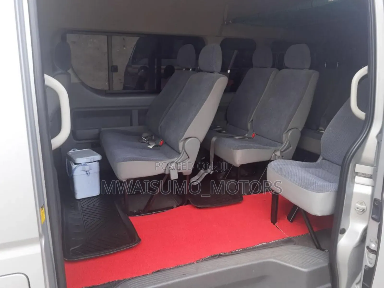 Toyota HiAce 2007 Silver