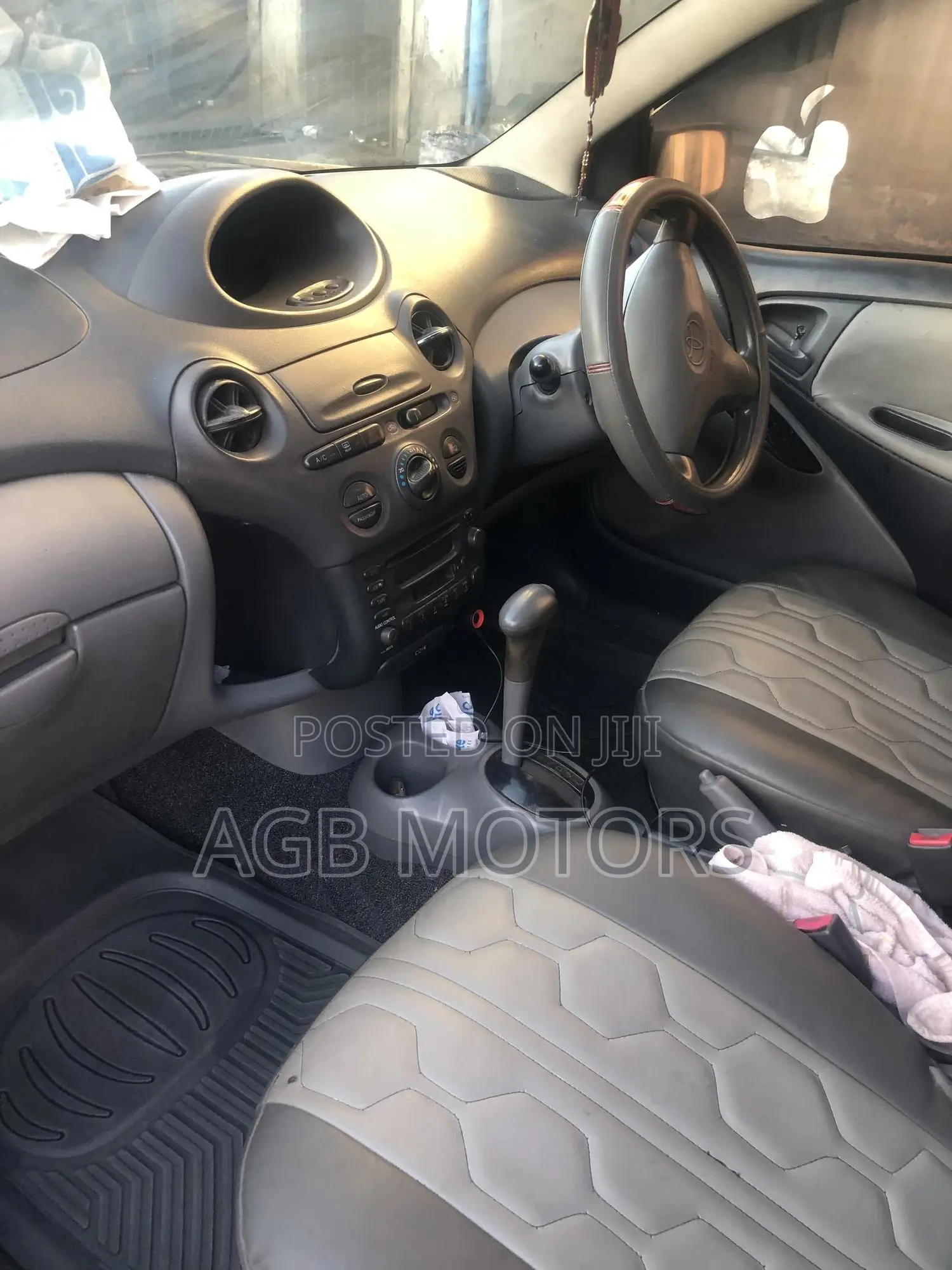 Toyota Vitz 2003 Blue