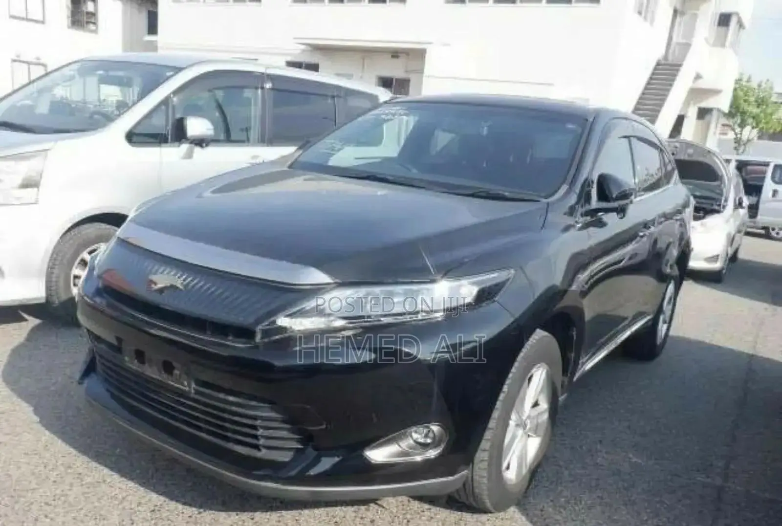 Toyota Harrier 2.0 4WD 2015 Black