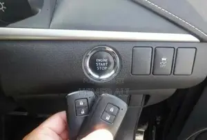 Toyota Harrier 2.0 4WD 2015 Black