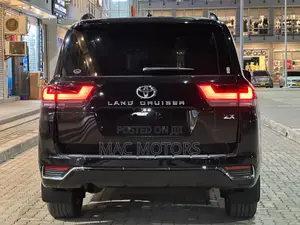 Toyota Land Cruiser 3.3 Diesel 4WD 2022 Black