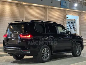 Toyota Land Cruiser 3.3 Diesel 4WD 2022 Black