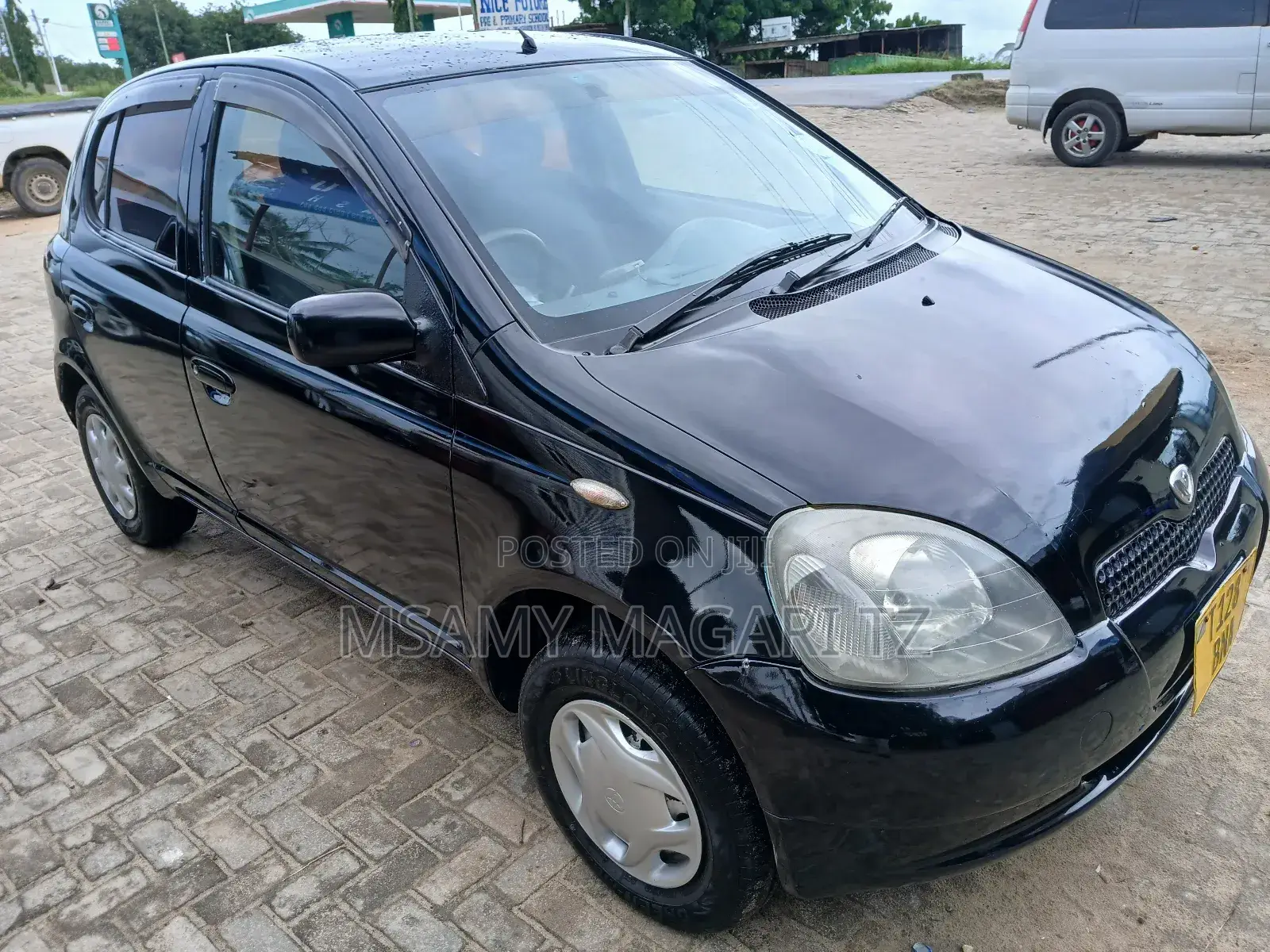 Toyota Vitz 1.0 FWD 5dr 2003 Black