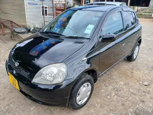 Toyota Vitz 1.0 FWD 5dr 2003 Black