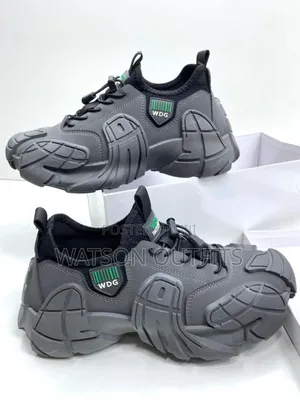 WDG Sneakers Totally Original New