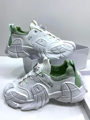 WDG Sneakers Totally Original New