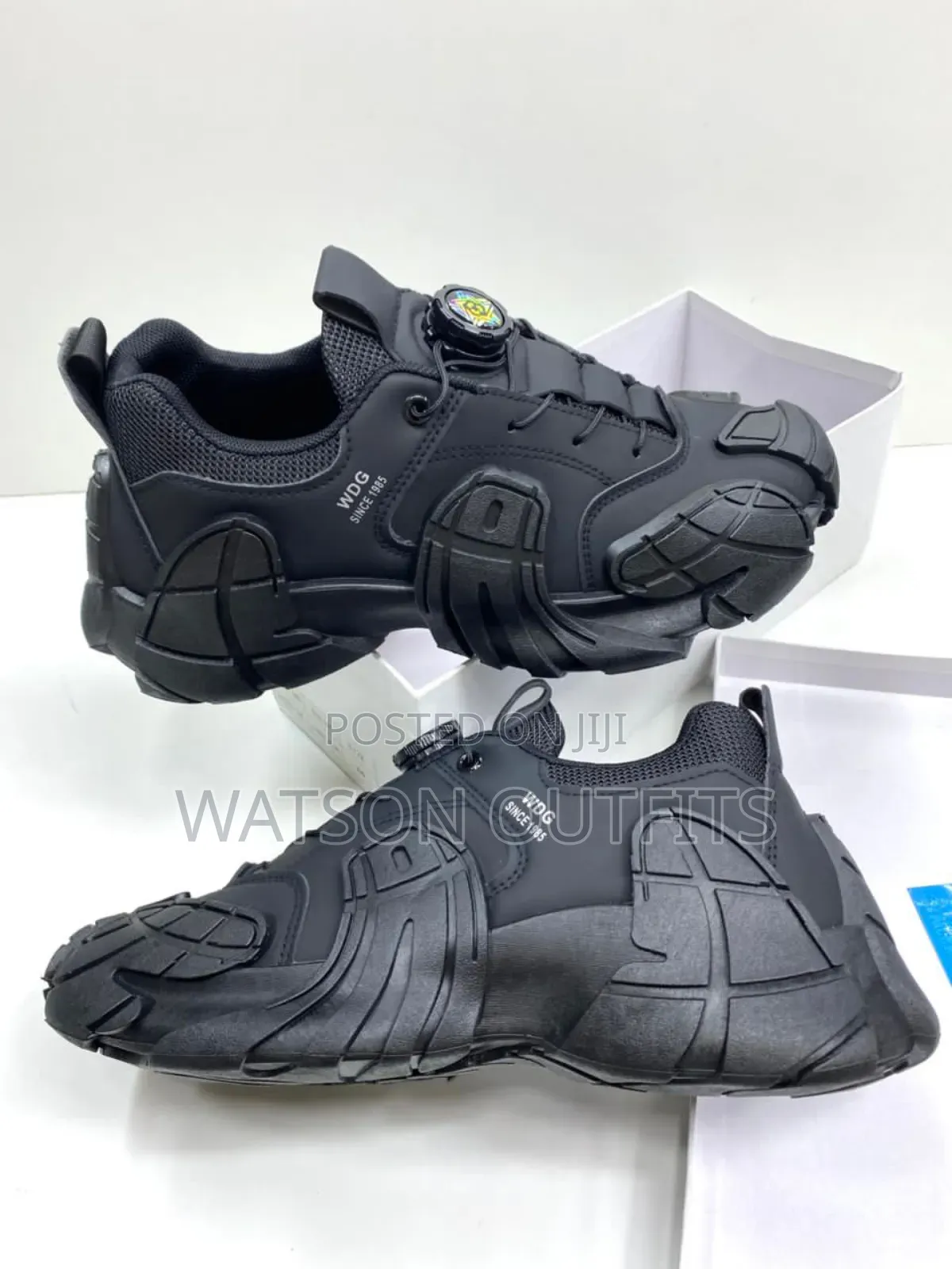 WDG Sneakers Totally Original New