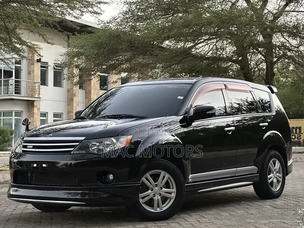 Mitsubishi Outlander 2.4 2008 Black