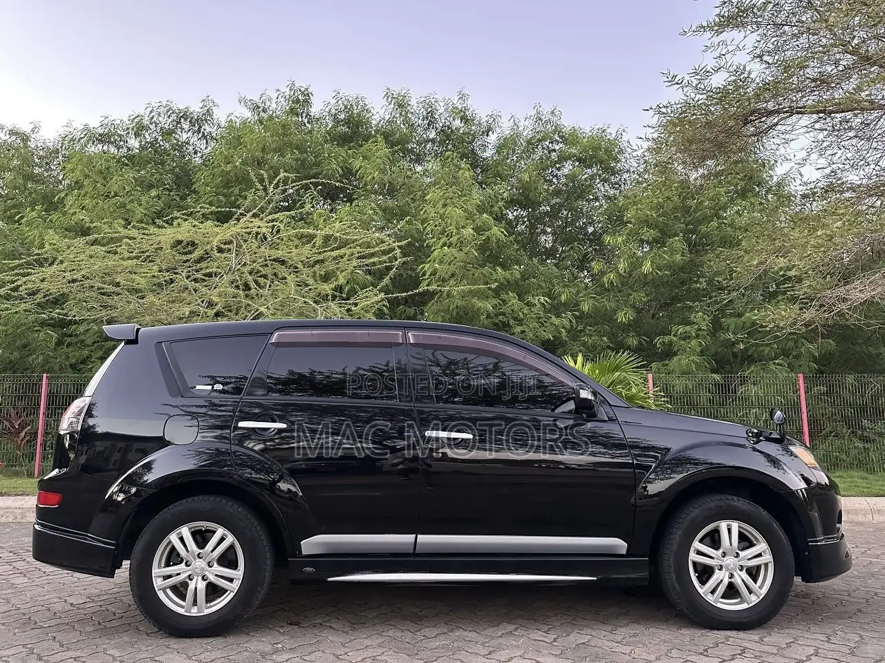 Mitsubishi Outlander 2.4 2008 Black