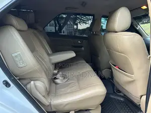 Toyota Fortuner 3.0 D RWD 2013 White