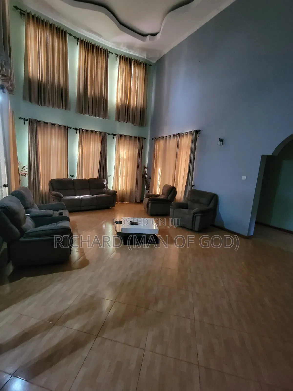 6bdrm Mansion in Arusha for rent