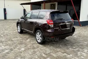 Toyota Vanguard 2012 Burgundy