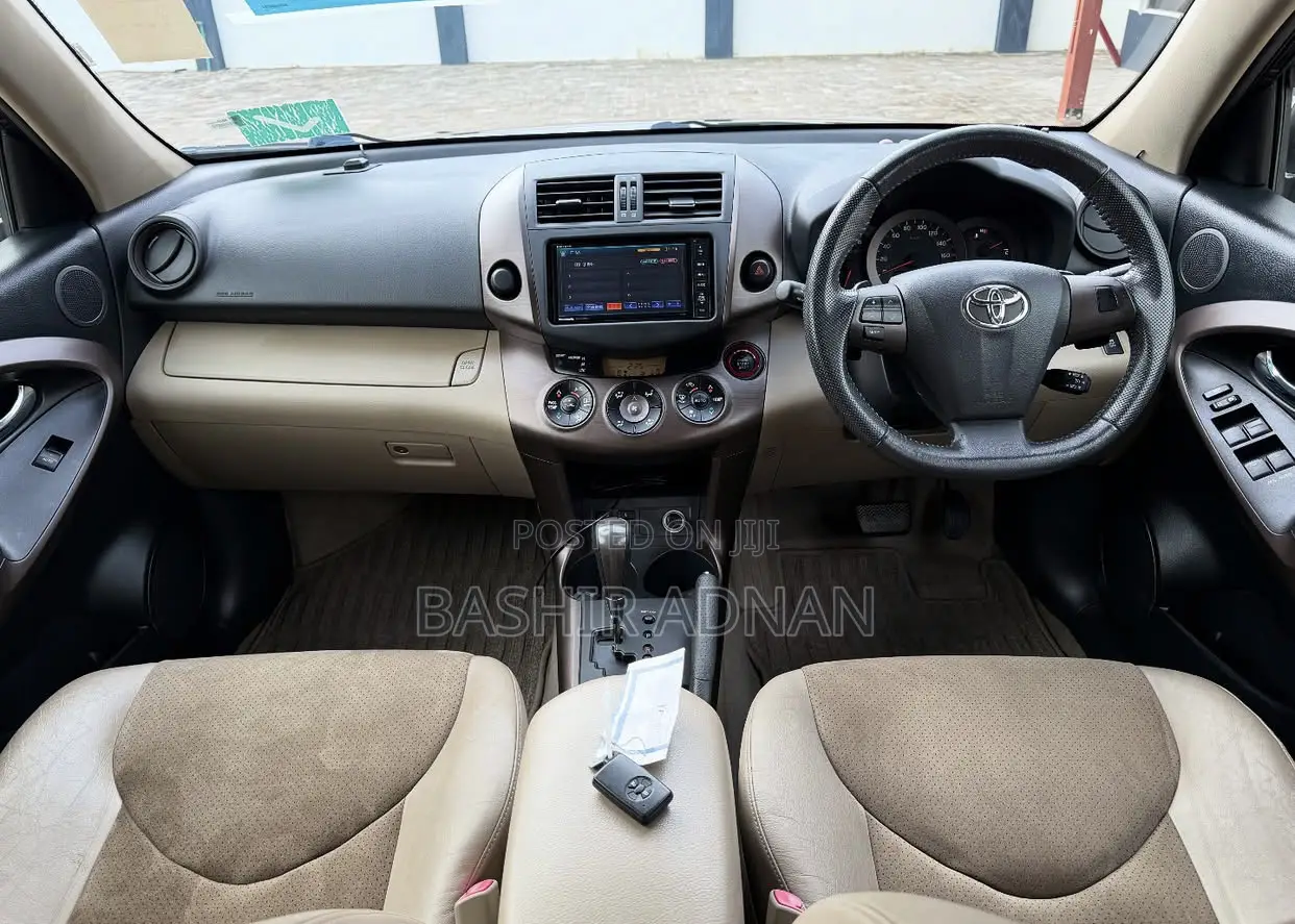 Toyota Vanguard 2012 Burgundy