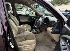 Toyota Vanguard 2012 Burgundy