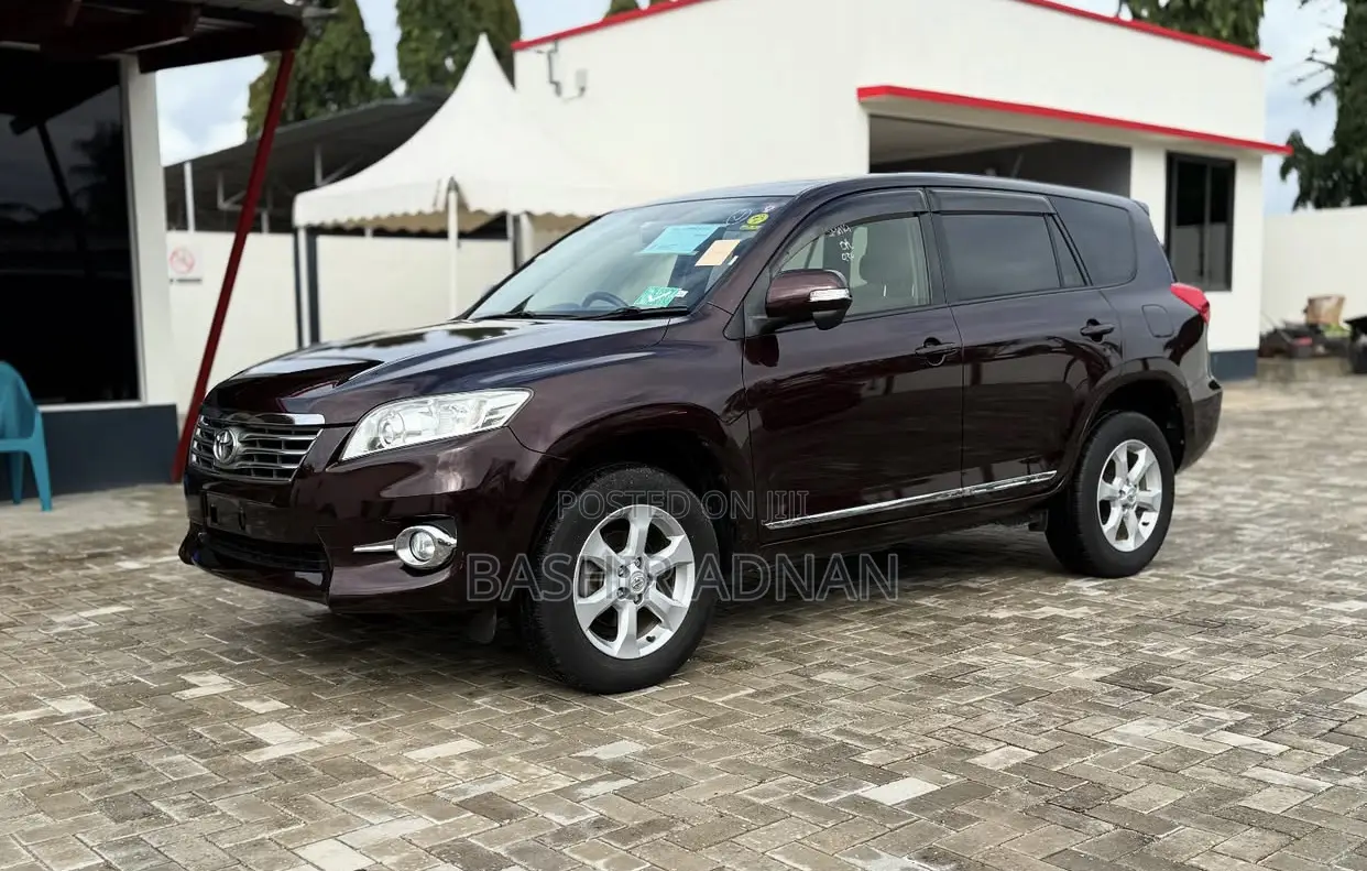 Toyota Vanguard 2012 Burgundy