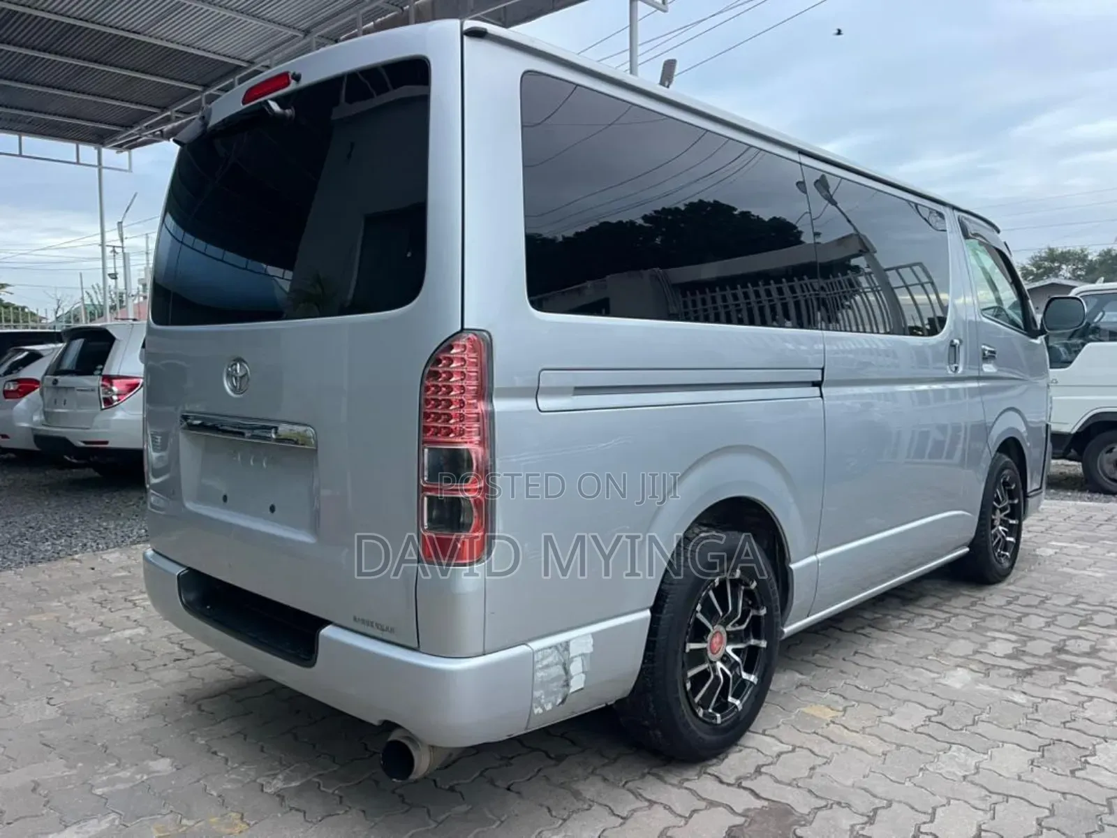 Toyota HiAce 2008 Grey