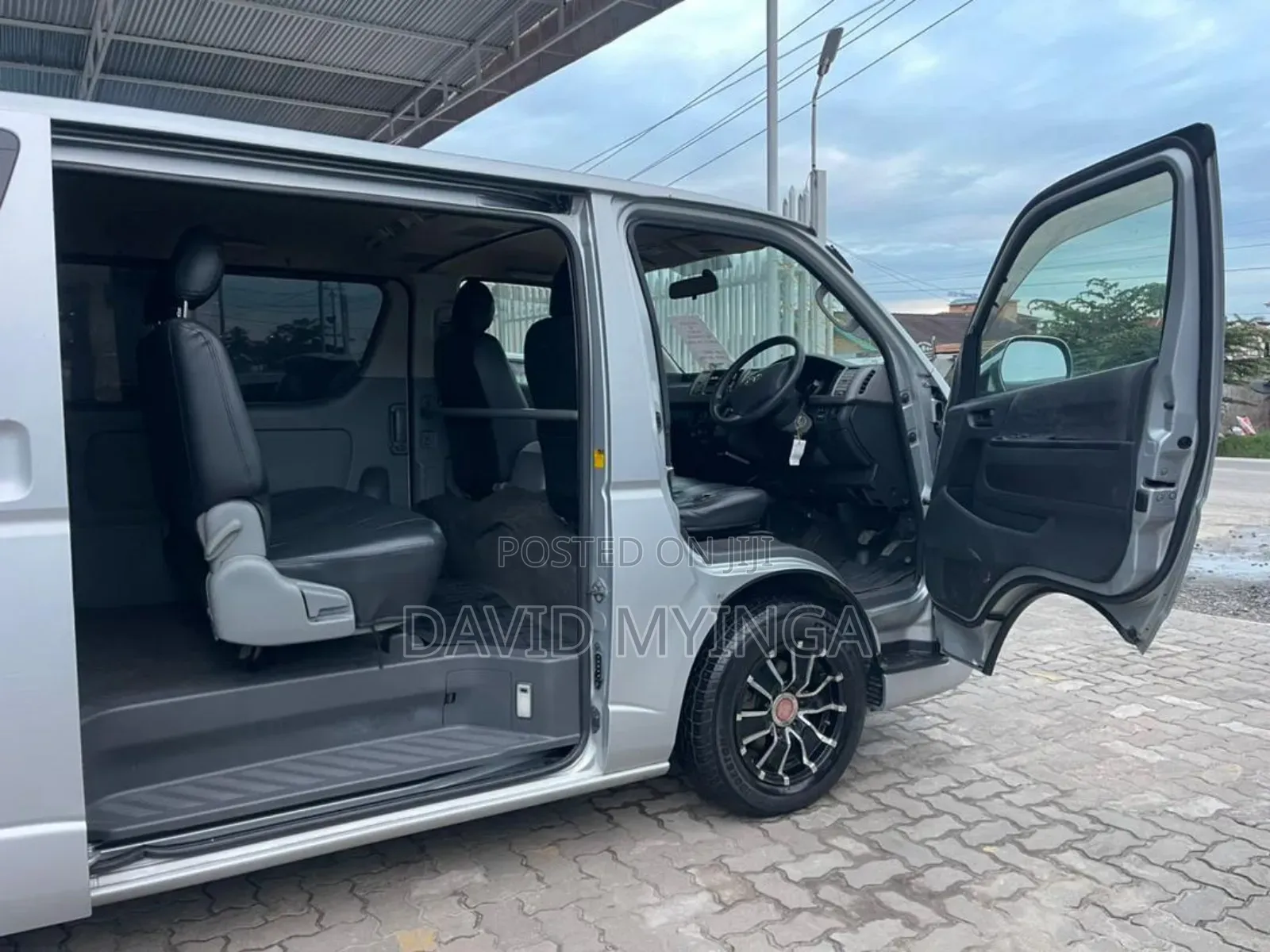 Toyota HiAce 2008 Grey