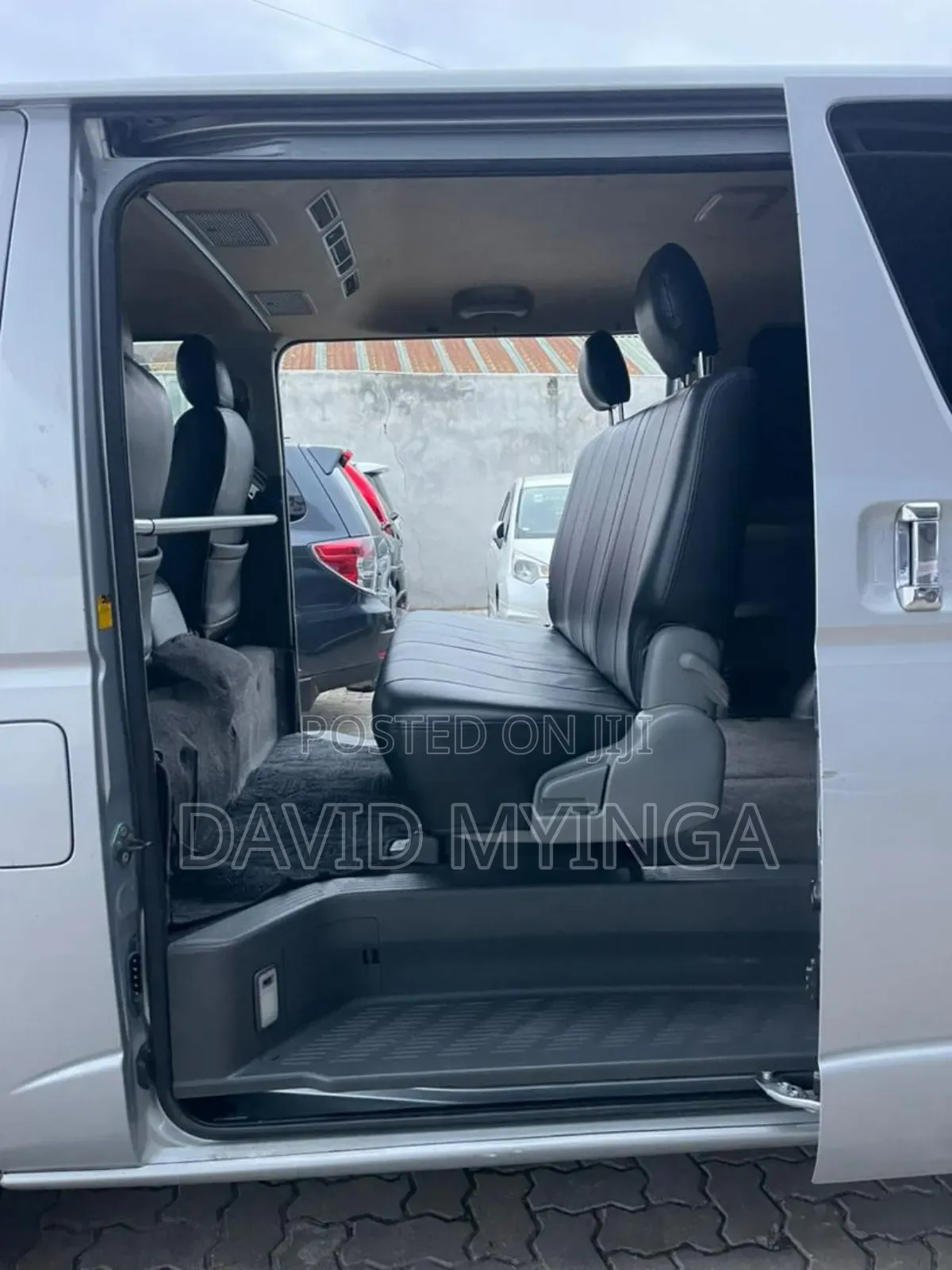 Toyota HiAce 2008 Grey