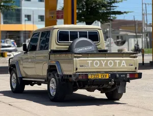 Toyota Land Cruiser 2019 Beige