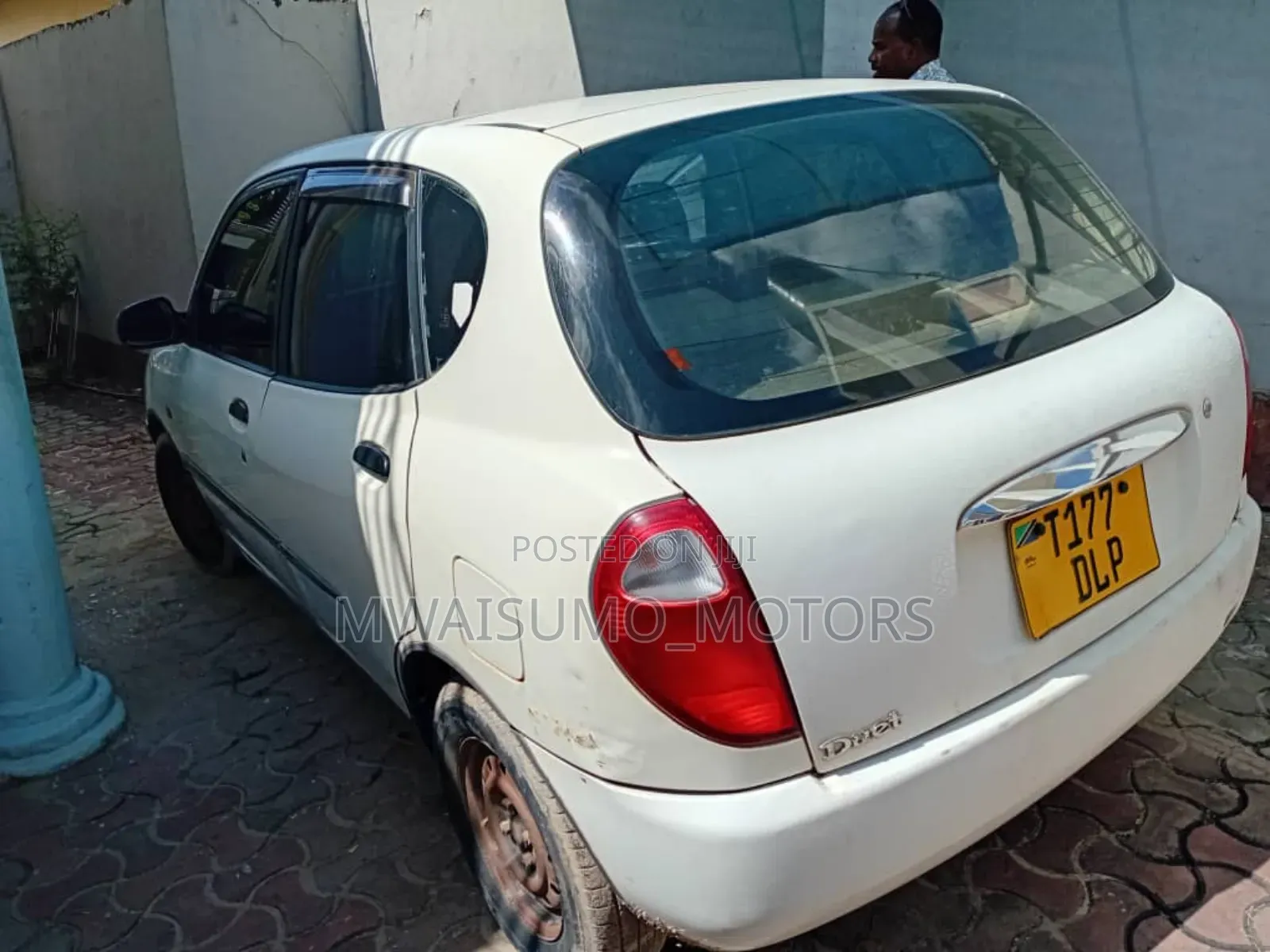Toyota Duet 2002 Off white