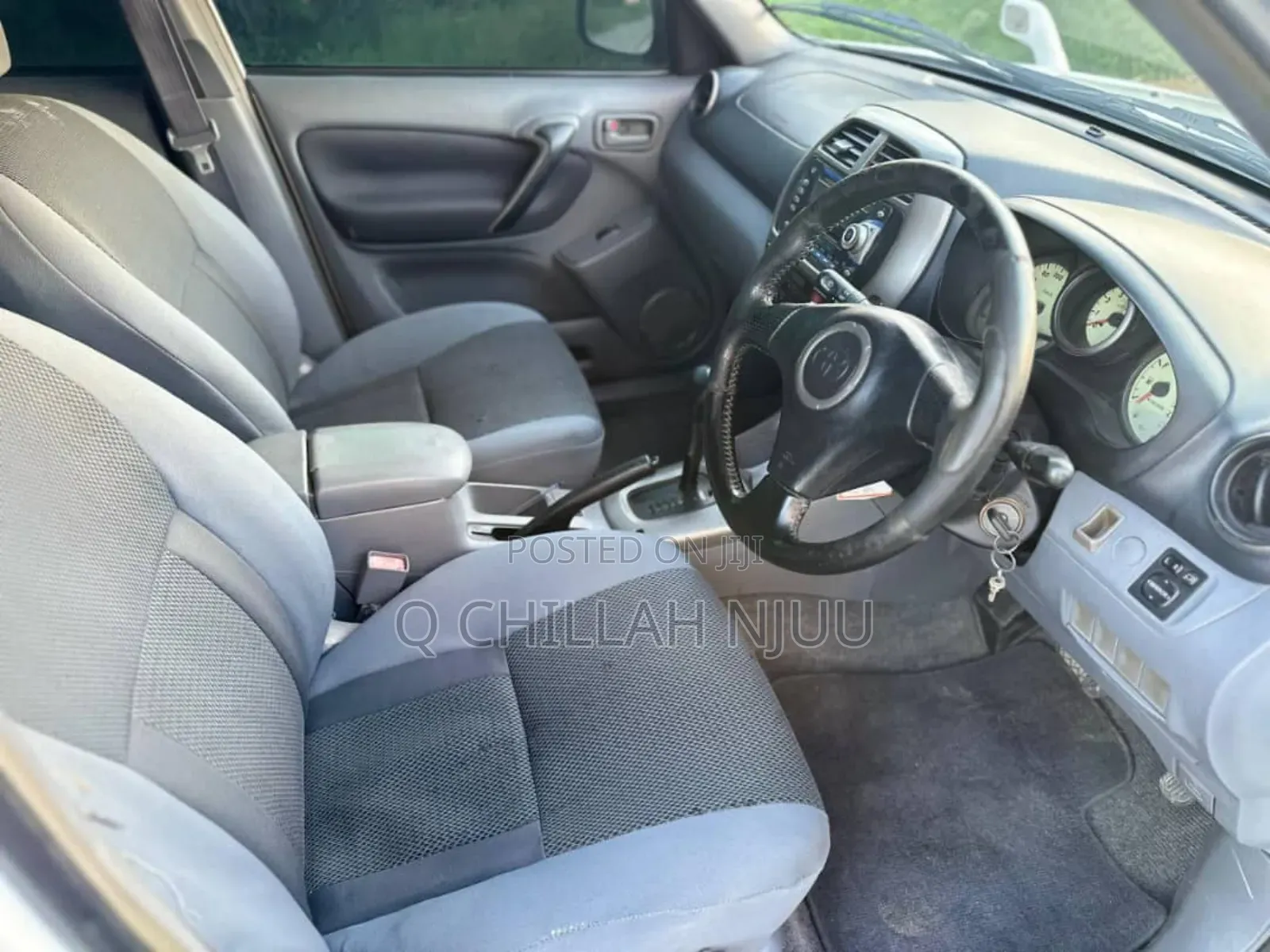 Toyota RAV4 Automatic 2003 White