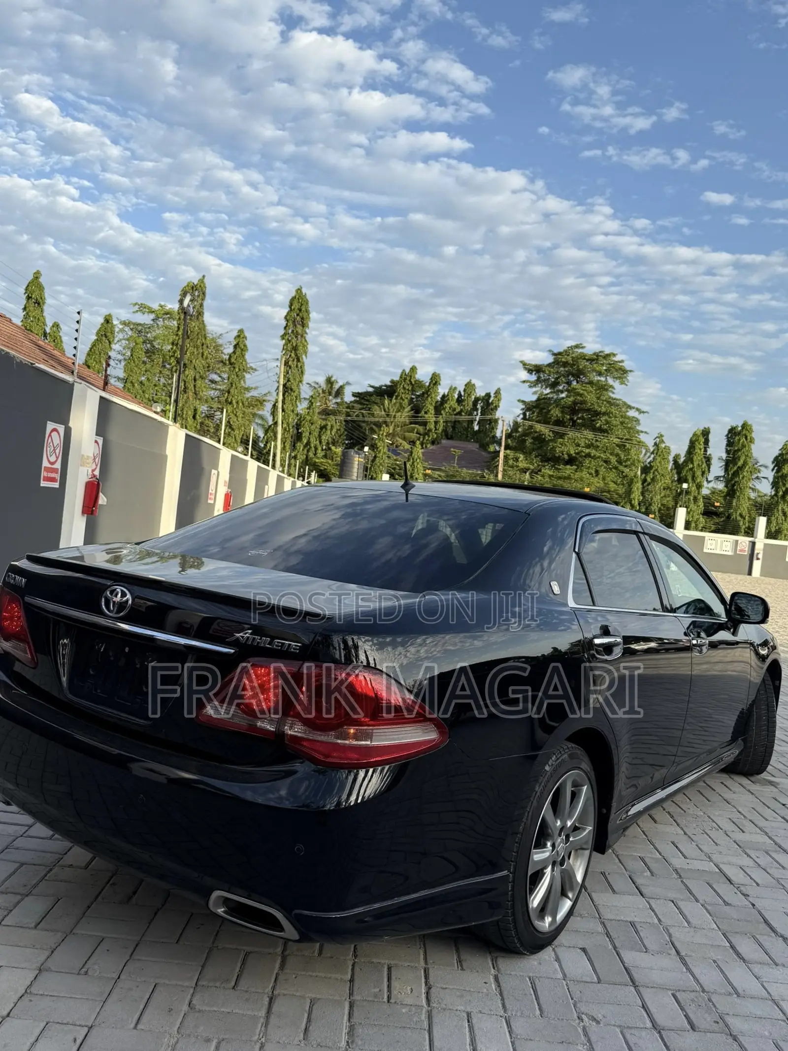 Toyota Crown 2009 Black