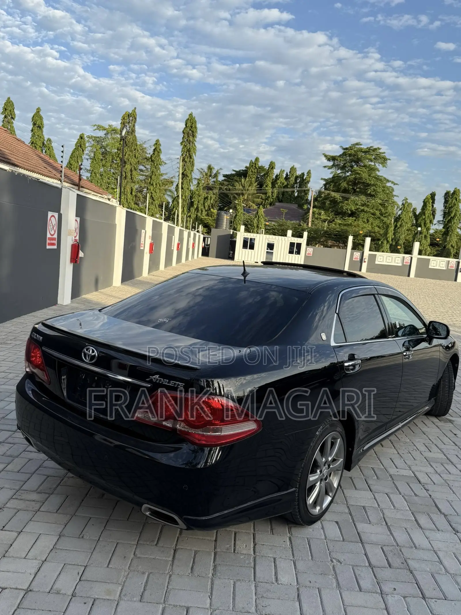 Toyota Crown 2009 Black