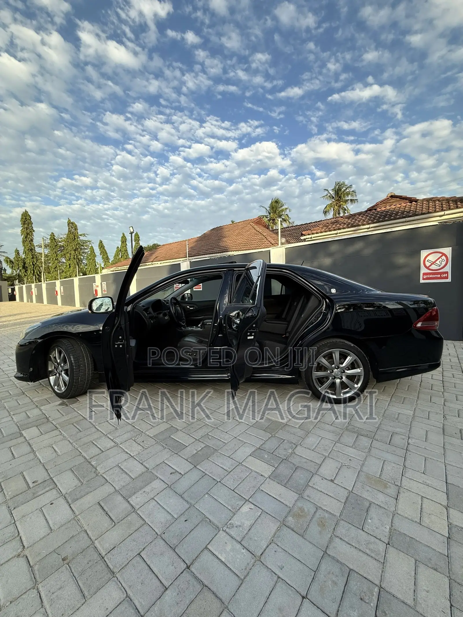 Toyota Crown 2009 Black