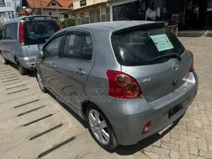 Toyota Vitz 2005 Gray