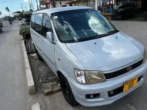 Toyota TownAce Noah 1999 Silver